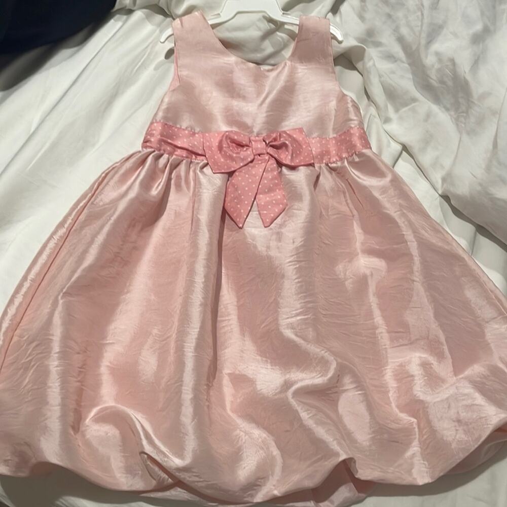 H&M 6/7 pale pink taffeta like dress with waistline pink polka dot bow euc
